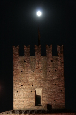 Torre_Pusterla_small.jpg